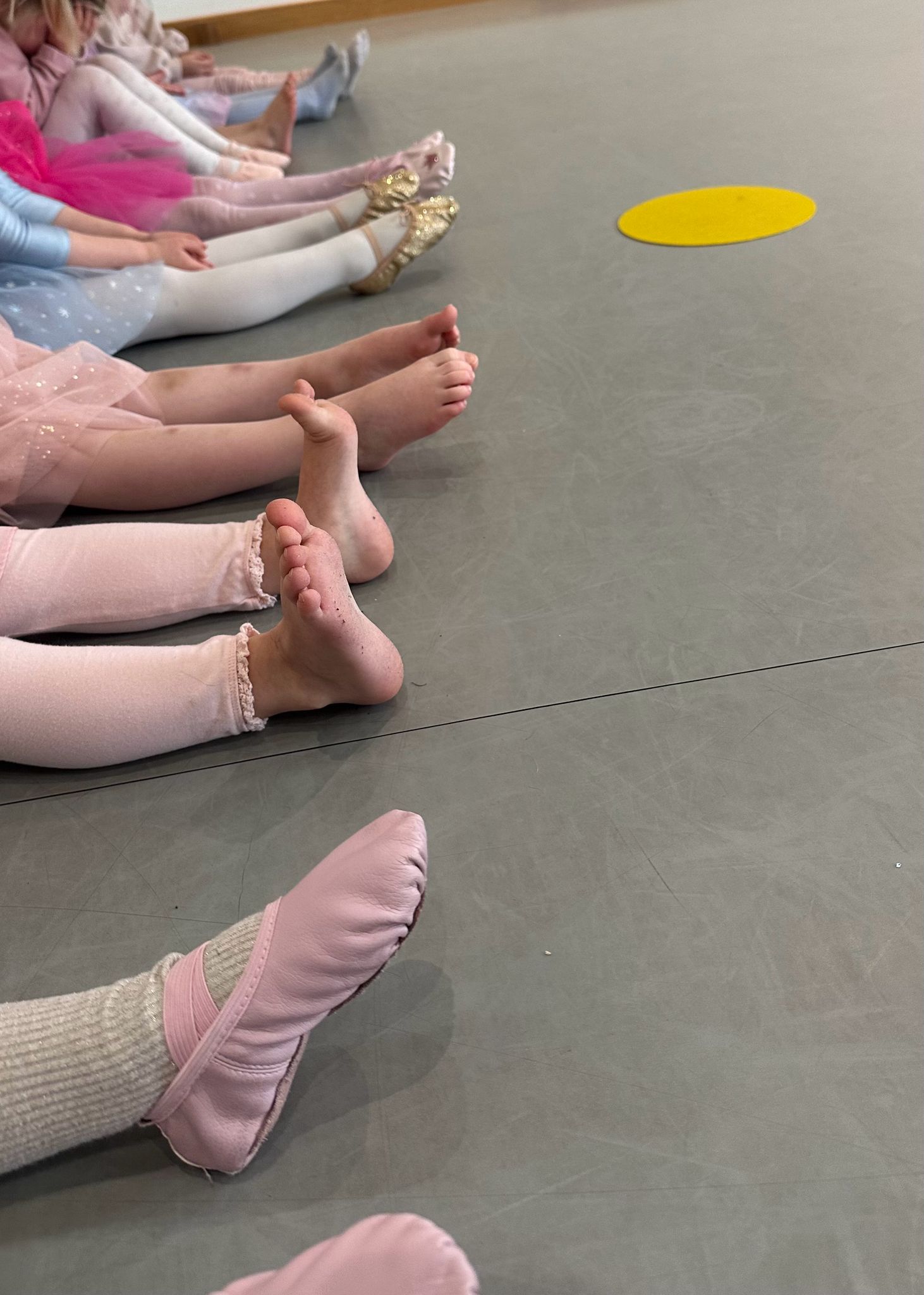 Seated warm-up stretch